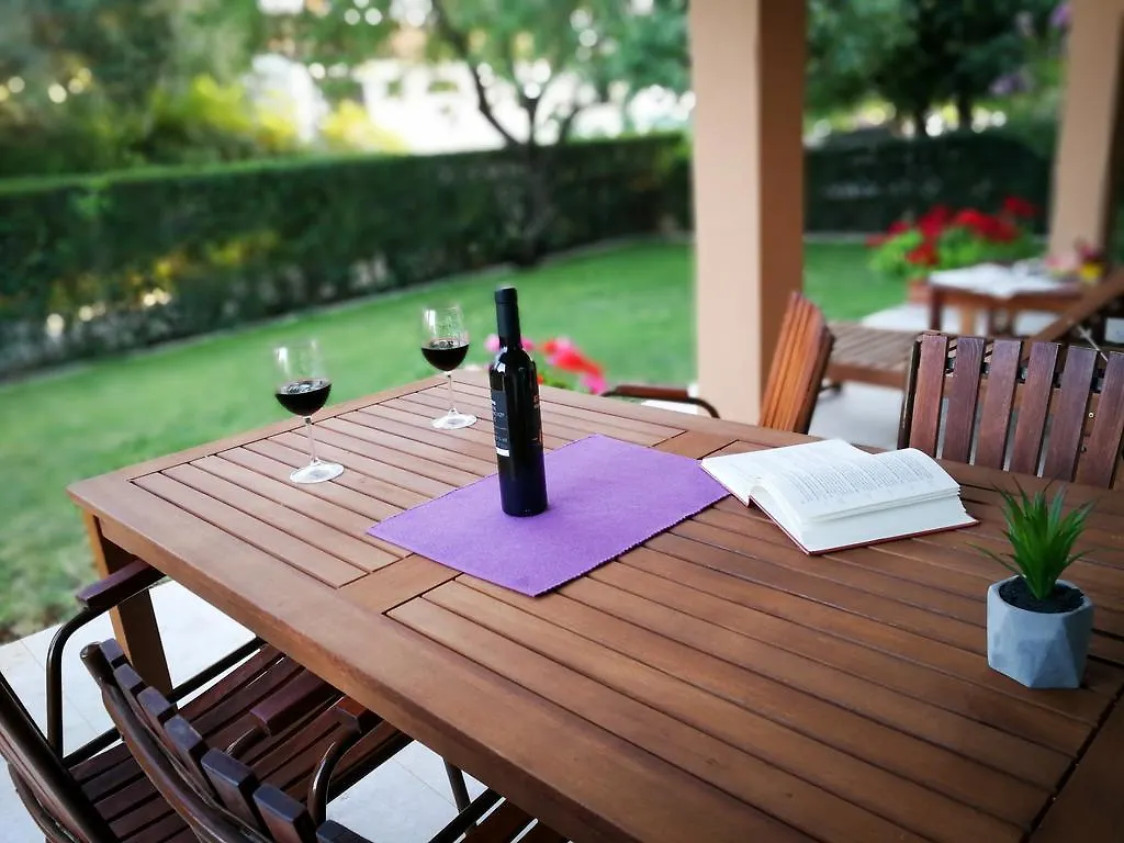 Premium Apartments Tade Funtana 0*,